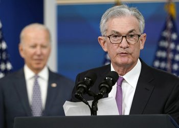 ABD Başkanı Biden, Fed Başkanı Powell ile yükselen enflasyonu görüştü