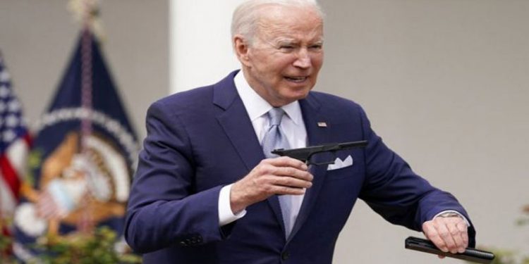 ABD Senatosu, silah düzenleme yasasını onayladı