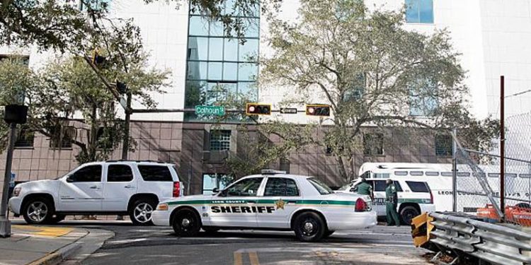 ABD'de 2 yaşındaki çocuk babasını silahla vurarak öldürdü, annesiyle ilgili soruşturma başlatıldı