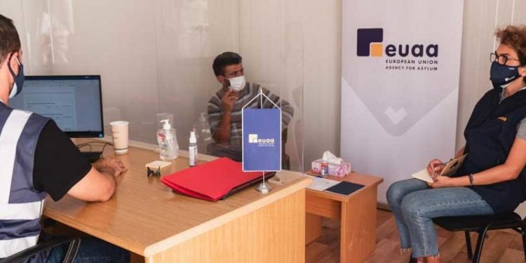 AB'ye iltica başvuruları 2021'de yaklaşık yüzde 30 arttı