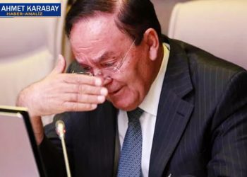 AK Parti’de suskunların her biri birer Arınç