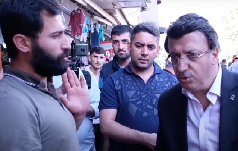 AKP Van İl Başkanı’na esnaftan soğuk duş: ‘Bizi perişan ettiniz, sorumlusu sizsiniz’