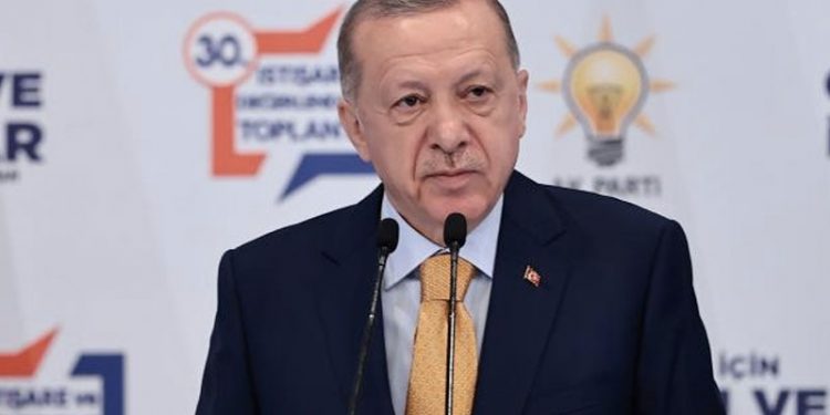 AKP kulisi: Milletvekilleri moralsizdi, bakanların sunumunda bazı gerginlikler yaşandı