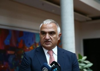 AKP'den Yunanistan çatlağı mı? Erdoğan, resti çekti ama... Kültür Bakanı Yunan adalarına tur düzenliyor