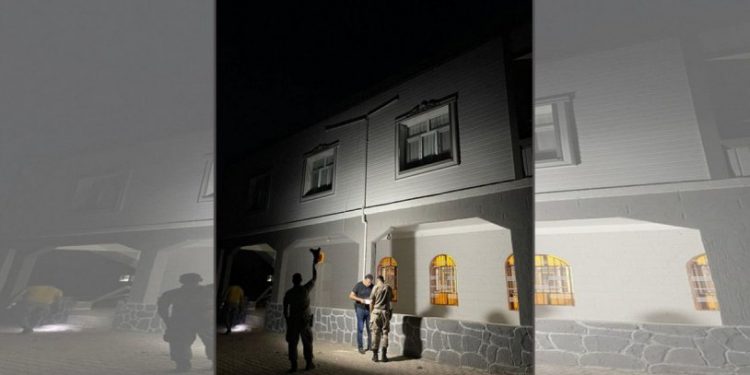 AKP'li vekilin odası kalaşnikofla tarandı, 14 mermi isabet etti!