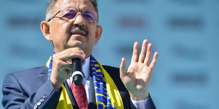 AKP’li Mehmet Özhaseki: Refahımız, gelirimiz artıyor