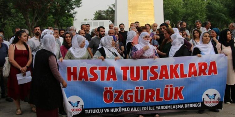 Adalet Nöbeti 200'üncü gününde: Hasta ve infazı yakılan tutukluları bırakın