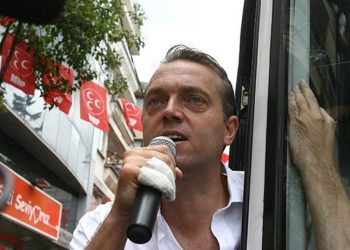 Adaylığını duyuran Cem Uzan: Haziran 2023'te Türkiye'ye cumhurbaşkanı olacağım