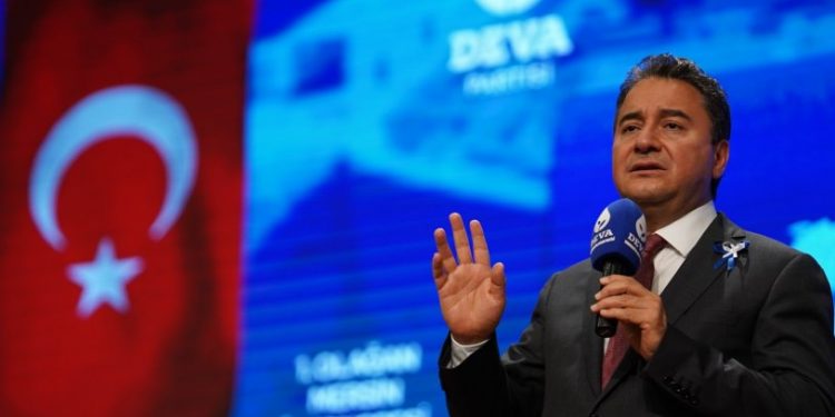 Ali Babacan: Cumhurbaşkanı para birimini pul olarak güncelledi