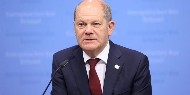 Almanya Başbakanı Scholz: AB üyeliğine aday ülkelerden de Rusya'ya yaptırım bekliyoruz