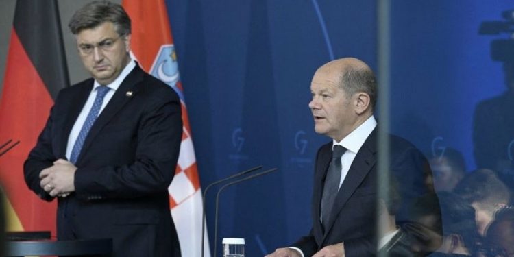 Almanya Başbakanı Scholz: Batı Balkan ülkeleriyle AB'ye katılım müzakereleri en kısa sürede başlamalı