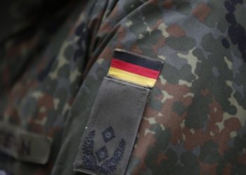 Almanya &uuml;lke savunmasını tek komutanlık &ccedil;atısında topladı