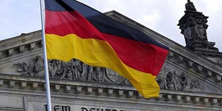 Almanya'da "Türk ajanı" davasında sanık suçlamaları kabul etti