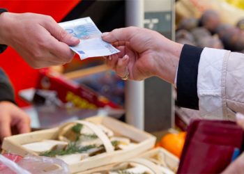 Almanya'da son 50 yılın en yüksek enflasyonu