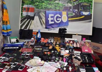 Ankara'da toplu taşımada unutulan eşyalar satışa çıkarılıyor