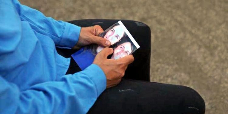 Arkadaşları mezun oldu, Gülistan Doku’dan 889 gündür haber yok