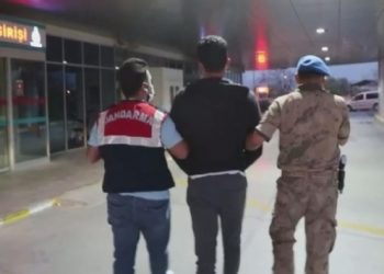 Askeri &ouml;ğrencilere operasyon: 4 g&ouml;zaltı