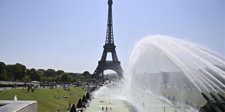 Avrupa'da aşırı sıcaklar: Fransa'da bazı açık hava etkinlikleri yasaklandı