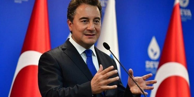 Babacan: Cumhurbaşkanı ülkenin para birimini pul olarak güncelledi