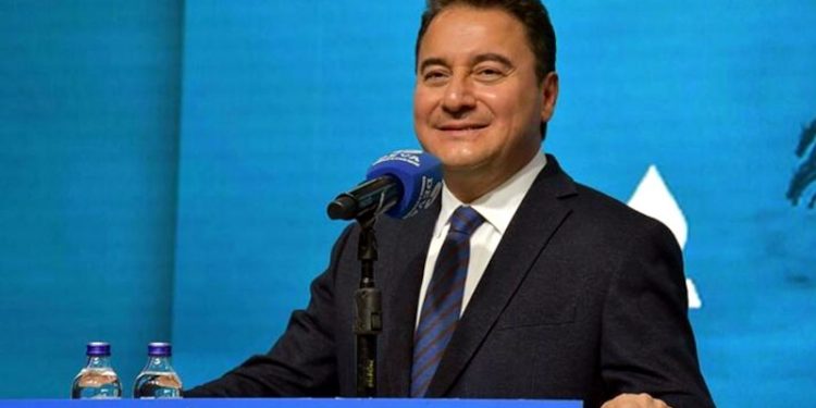 Babacan: Seçim günü geldiğinde Beştepe'de duvarlar titreyecek
