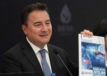Babacan, partisinin 'sağlıkta atılım eylem planı'nı açıkladı: Mevcut sistemi acile kaldıracağız