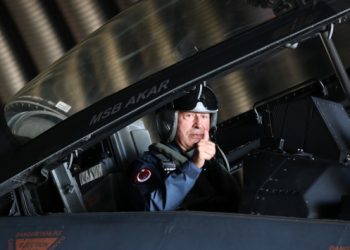 Bakan Akar'dan F-16 tedariki a&ccedil;ıklaması: Temaslar olumlu bir havada ge&ccedil;ti