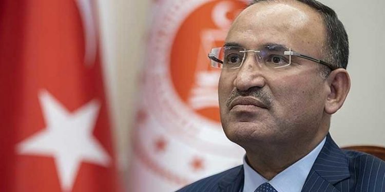 Bakan Bozdağ: Finlandiya'da 6 PKK'lı, 6 FETÖ'cü; İsveç'te de 10 FETÖ'cü, 11 PKK'lının iadesini hatırlatacağız