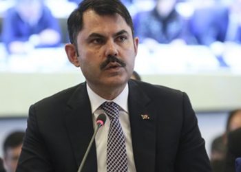 Bakan Kurum’dan itiraf: Kıyı sınırını ihlal eden yapı sayısına ilişkin envanter yok