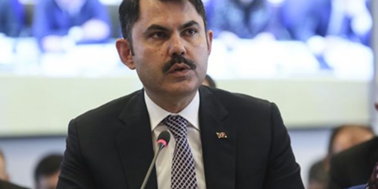 Bakan Kurum’dan itiraf: Kıyı sınırını ihlal eden yapı sayısına ilişkin envanter yok