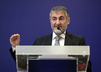 Bakan Nebati: Enflasyonla mücadele en öncelikli konu