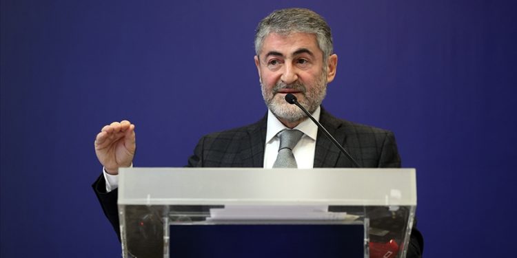 Bakan Nebati: Enflasyonla mücadele en öncelikli konu