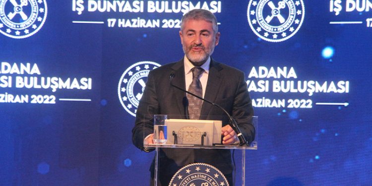 Bakan Nebati: Enflasyonla mücadeleyi desteklemek üzere 241 milyar lira vergi gelirinden vazgeçiyoruz