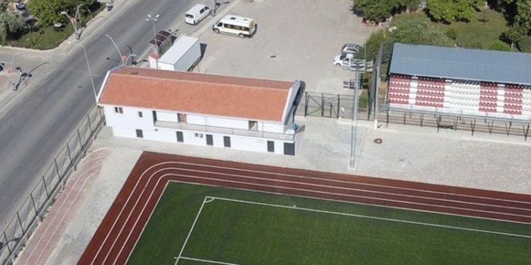 Bakanlık, stada kaçak bina dikti