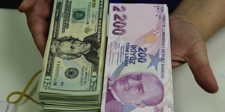 Bakanlığın açıklaması sonrası dolar kuru düşüşe geçti