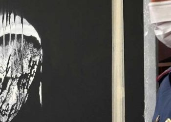 Banksy'nin eserinin olduğu Bataclan'ın kapısını çalan hırsızlara hapis cezası verildi