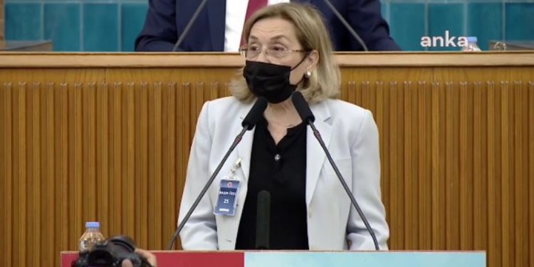 Basın Konseyi Başkanı Türenç'ten iktidara: Medyanın yüzde 95'i elinizde, kalan yüzde 5'ten korkmayın