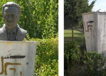 Batman'da Kürt şair ve yazar Cegerxwîn’in büstü, kayyım tarafından kaldırdı
