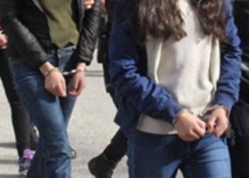 Batman'da ev baskınları: 11 kadın g&ouml;zaltına alındı