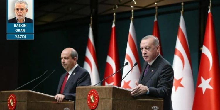 Bazı kediler yavrusunu yermiş…