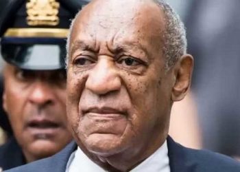 Bill Cosby, reşit olmayan birine cinsel saldırıda bulunduğu iddiasıyla yargılandığı davada, jüri tarafından suçlu bulundu
