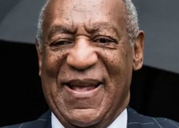 Bill Cosby yeniden yargılanıyor: 'Playboy Malikanesi'nde 16 yaşındaki kadına cinsel saldırıda bulundu'