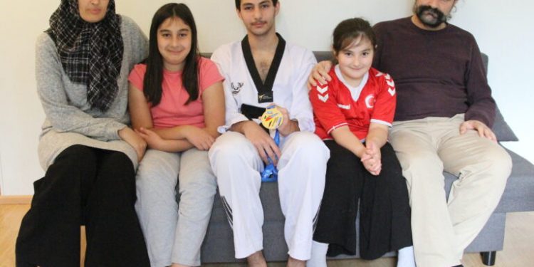 Bir mültecinin geri itilme hikayesi: Maskeliydiler, istediklerini darp ediyorlardı; boğulmaktan son anda kurtuldum