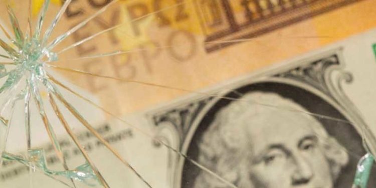 Bütçedeki dolar tahmini kurun yanından bile geçemedi