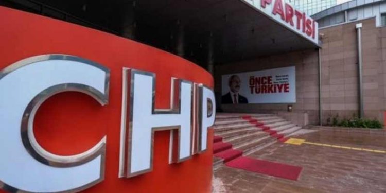 CHP İzmir İl Yönetimi'nden Erdoğan hakkında suç duyurusu