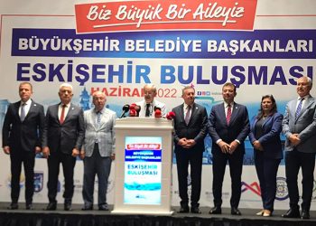 CHP'li Büyükşehir Belediye Başkanları'ndan hükümete: Belediyelere ek kaynak ayrılması, akaryakıt konusunda destek sağlanması gerekmektedir