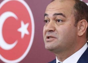 CHP'li Karabat: Halkbank'ta 3 milyar 297 milyon TL'lik kredi, teminat alınmadan verilmiş