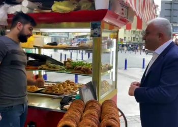 CHP'li Özkan: Kredi kartıyla simit satışı dönemi başladı