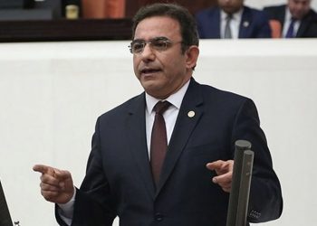 CHP’li Budak: Devletin yurtları cemaatlere ve tarikatlara teslim edildi
