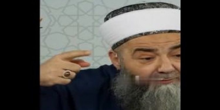 Cübbeli Ahmet; Atatürk'e hak verdi, Diyanet'i bombaladı!