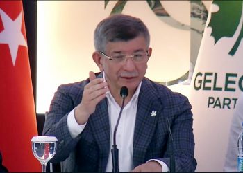 Davutoğlu: Benim ne damadım bakan oldu, ne oğlum devlet işlerine karıştı